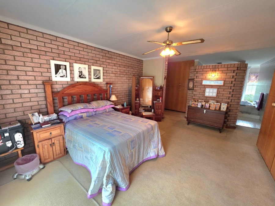 To Let 4 Bedroom Property for Rent in Reitz Free State